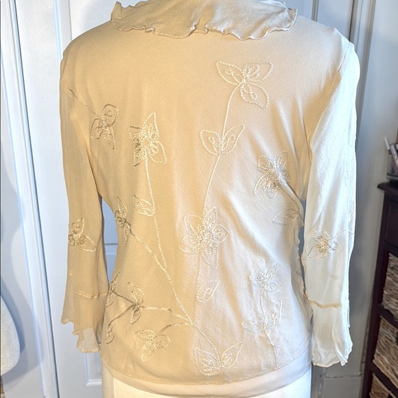 NWOT Silkland Women Elegant Cream Boho Embellished Women's Top - Picture 3 of 7